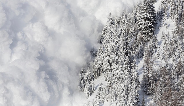 Almost 2,000 avalanche deaths in Switzerland since 1936