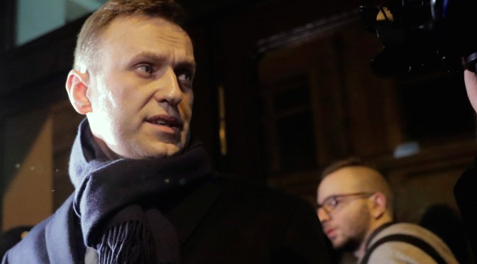 Putin critic Alexei Navalny barred from Russian presidential election