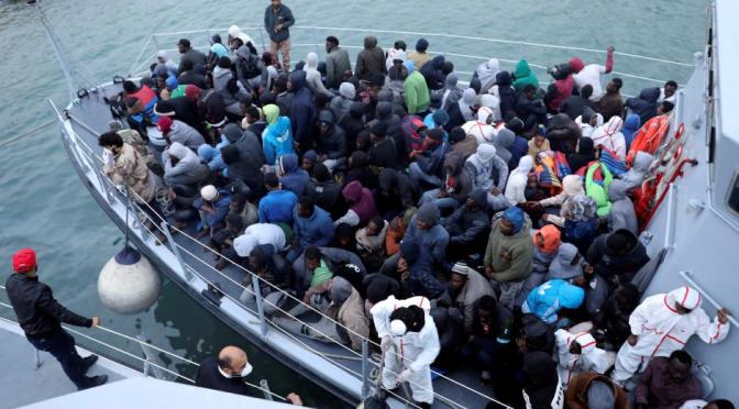 Survivors, coastguard say 100 migrants missing off Libya
